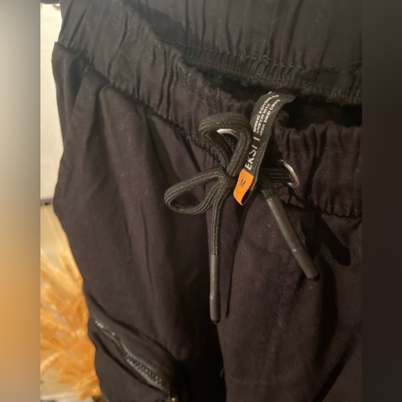 Men’s Black Cargo Jogger Pants - Picture 5 of 8